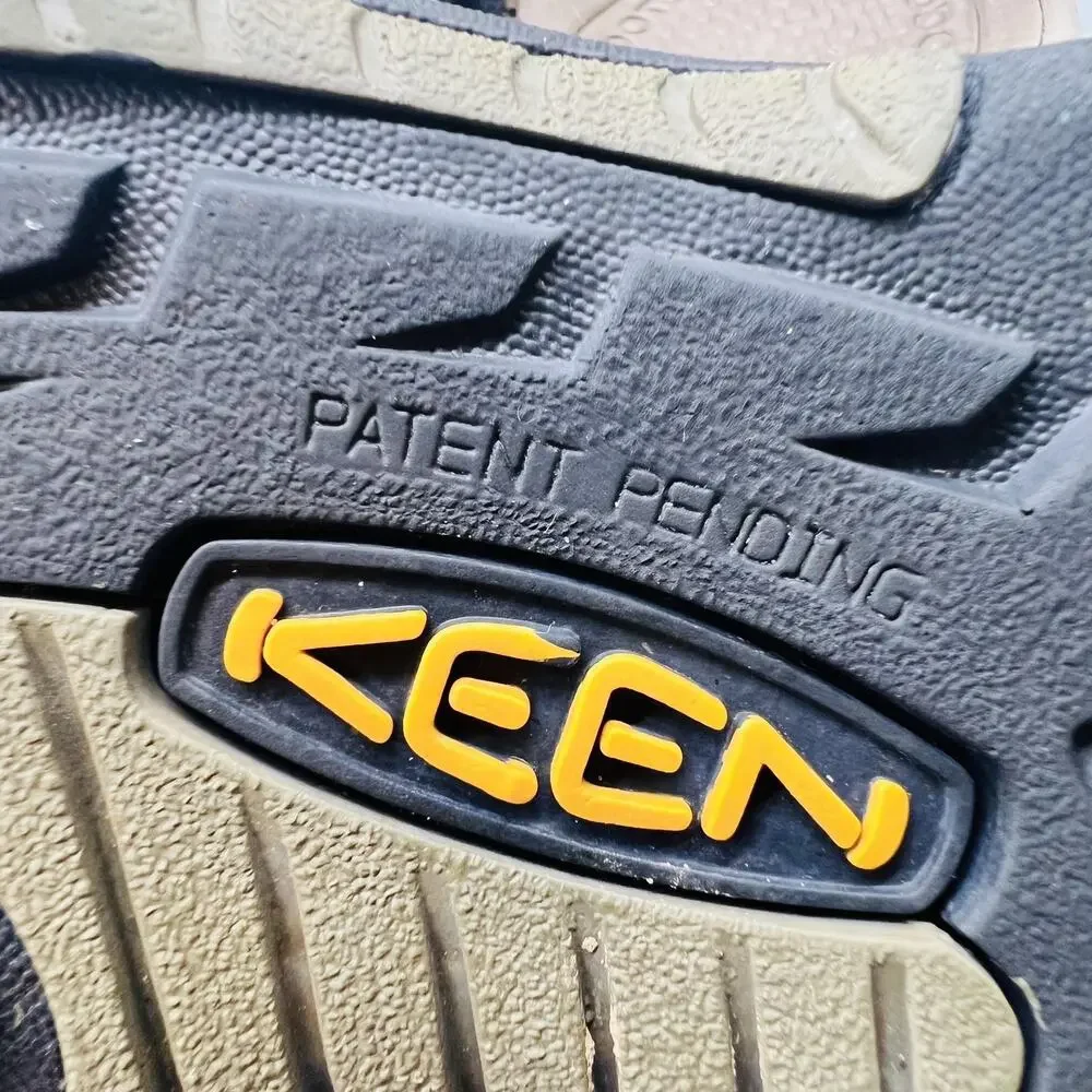 Keen Sandals Mens 9.5 Black Tan Closed Toe Water Hiking Sport Outdoor Shoes